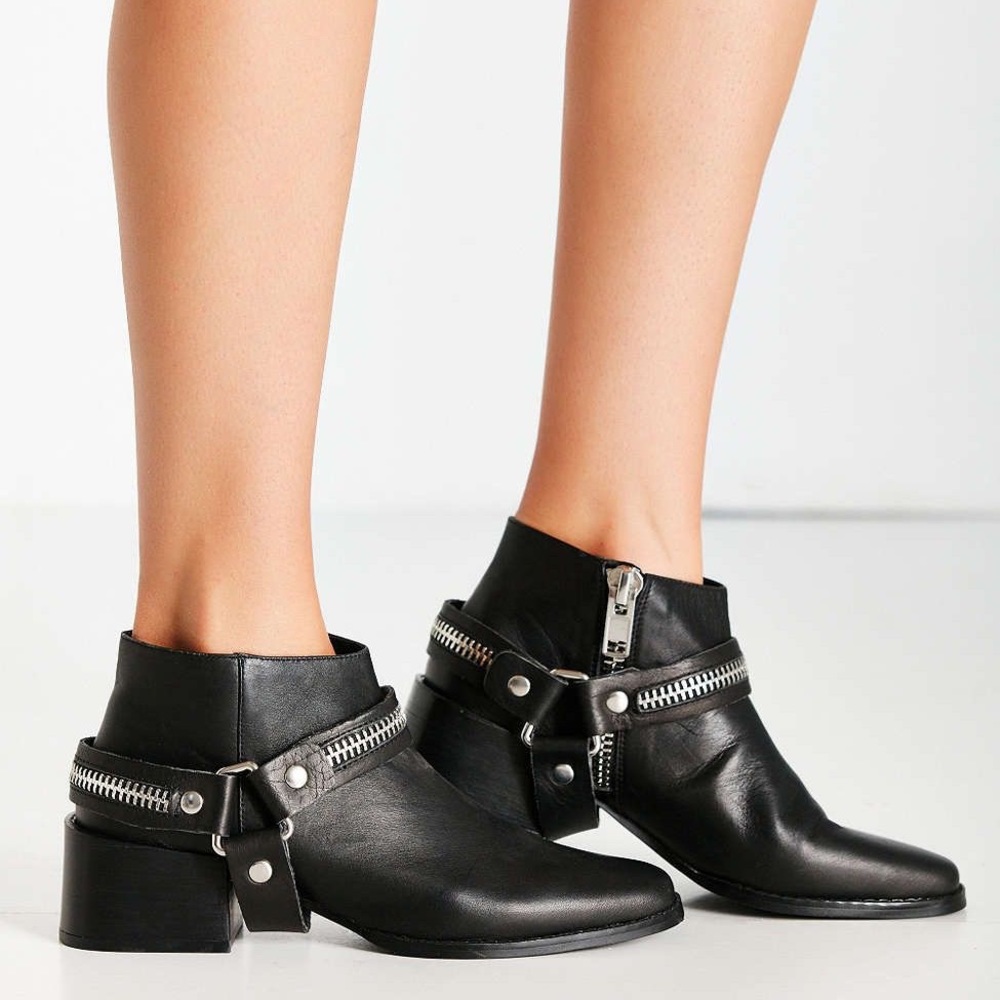 Sol Sana Ankle bootie